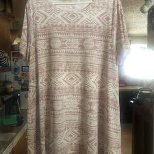 LuLaRoe Melissa Mauve  and Cream Geometric Print Shark Bite Tunic 3XL NWOT